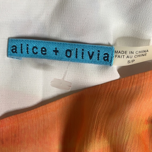 Alice + Olivia  wing sleeves blouse - Picture 8 of 8